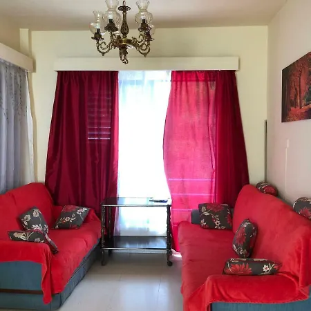 Nice And Cozy Flat Near The Sea Lägenhet Larnaca