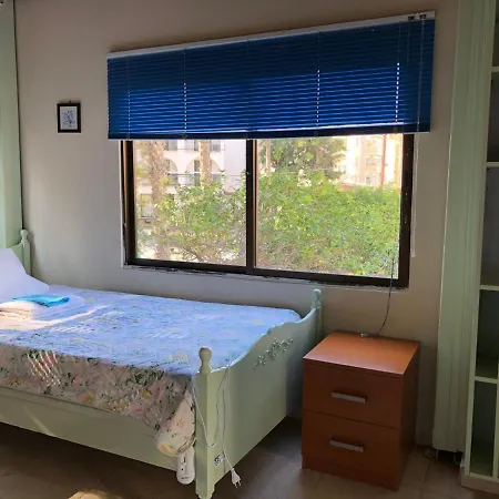 Lägenhet Nice And Cozy Flat Near The Sea Larnaca